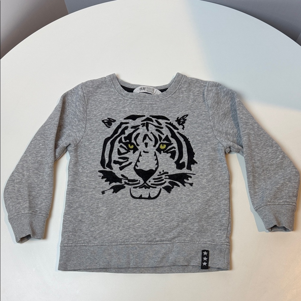 H&M Kids Tiger Print Kids Sweatshirt. Size 4-6Y
